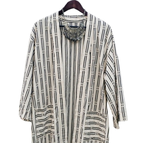 Universal Thread Linen Striped Open Front Kimono - Picture 6 of 12